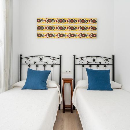 Apartamentos Cel Blau Санта-Эулалия-дель-Рио Экстерьер фото