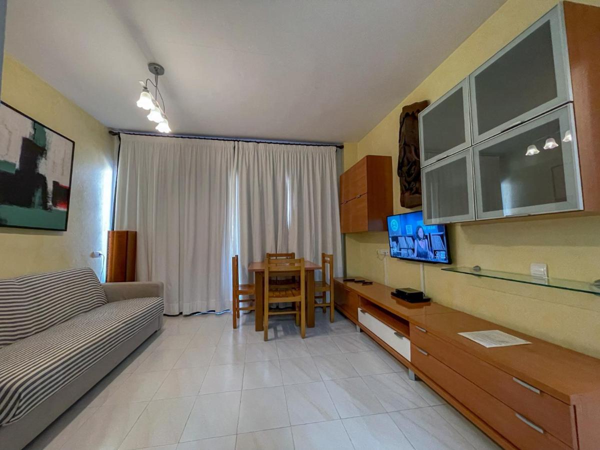 Apartamentos Cel Blau Санта-Эулалия-дель-Рио Экстерьер фото