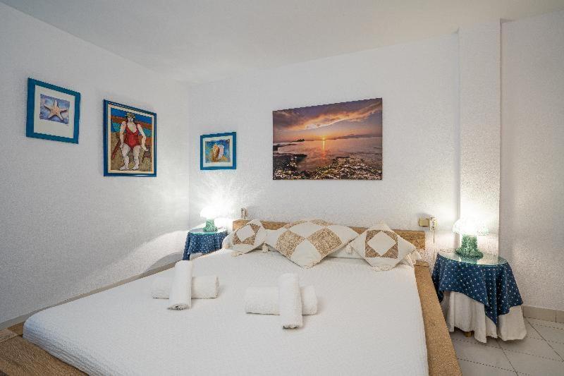 Apartamentos Cel Blau Санта-Эулалия-дель-Рио Номер фото