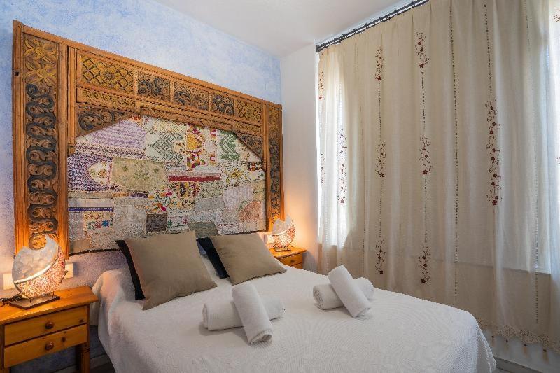 Apartamentos Cel Blau Санта-Эулалия-дель-Рио Номер фото
