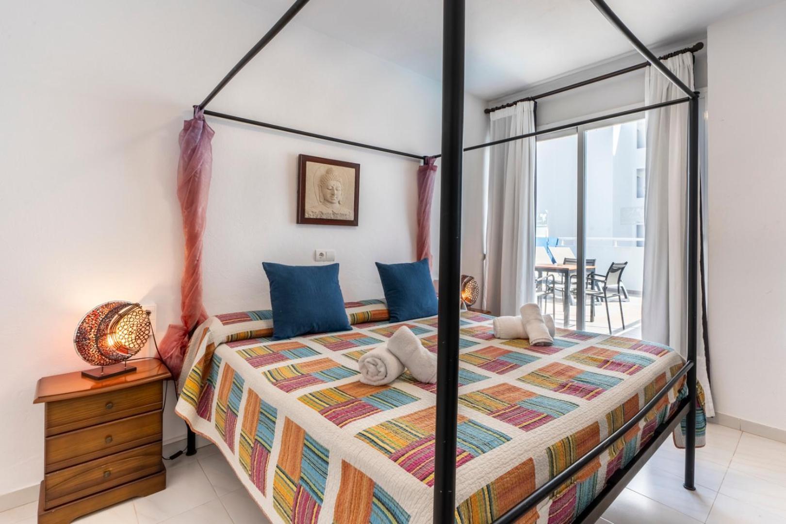 Apartamentos Cel Blau Санта-Эулалия-дель-Рио Экстерьер фото