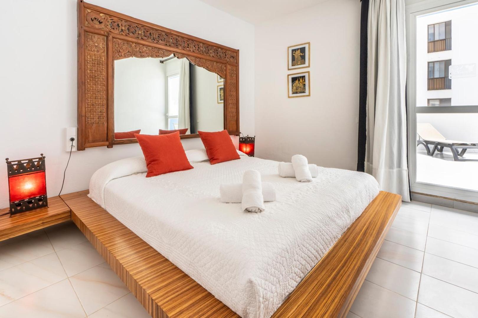 Apartamentos Cel Blau Санта-Эулалия-дель-Рио Экстерьер фото