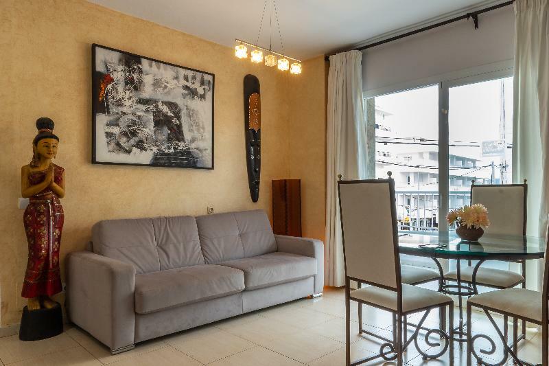 Apartamentos Cel Blau Санта-Эулалия-дель-Рио Экстерьер фото
